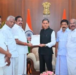 கவர்னர் ரவியை எதிர்கட்சித்தலைவர் எடப்பாடி பழனிசாமி சந்தித்து மனு