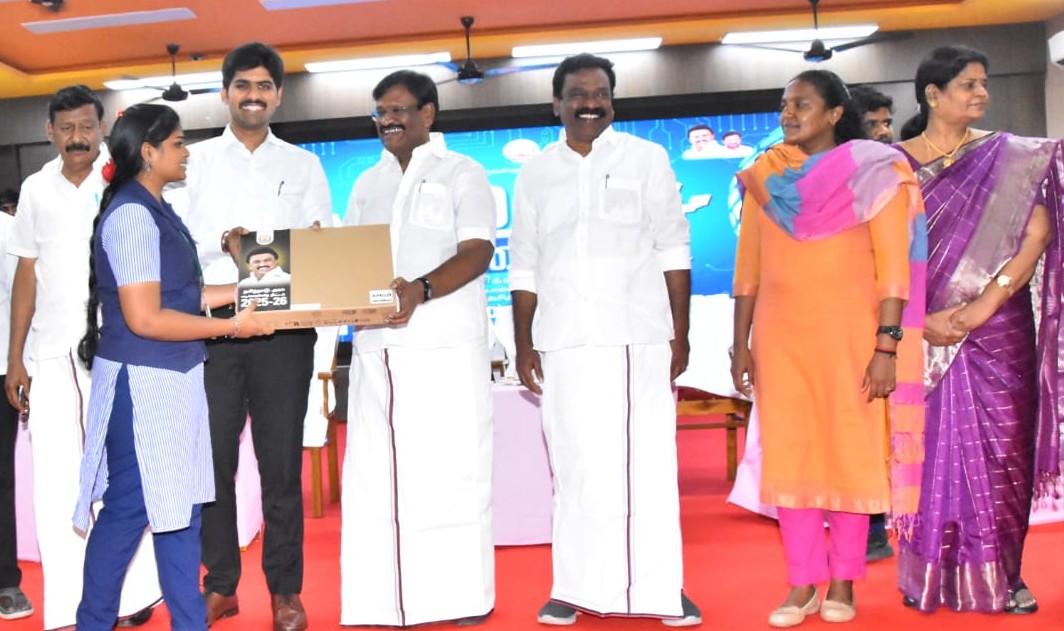 உலகம் உங்கள் கையில்” நிகழ்ச்சி