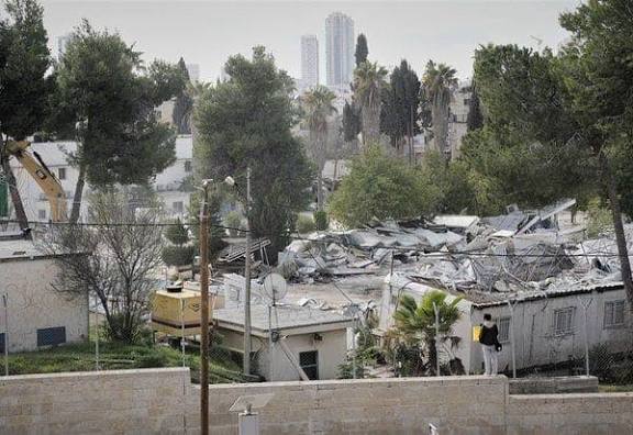 ஜெரூசலேமில் ஐநா தலைமையகத்தை புல்டோசரால் இடிக்கும் இஸ்ரேல்!