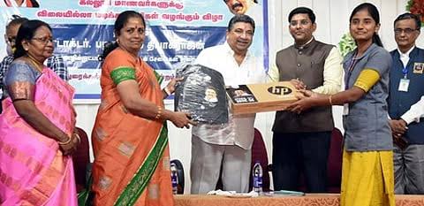 கல்வி வளா்ச்சியில் குஜராத்தைவிட தமிழகம் பல மடங்கு உயா்ந்துள்ளது: அமைச்சா் பழனிவேல் தியாகராஜன் பெருமிதம்