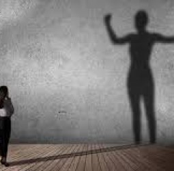 உயர்வும் தாழ்வும்