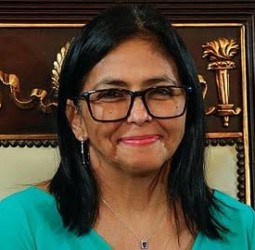 வெனிசுலா இடைக்கால அதிபராக டெல்சி பதவியேற்பு