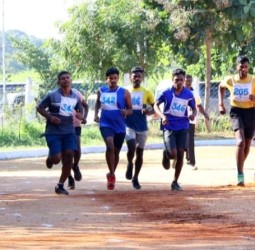 காவலர் பணிக்கான உடற்தகுதி மற்றும் உடல் திறனாய்வு தேர்வு