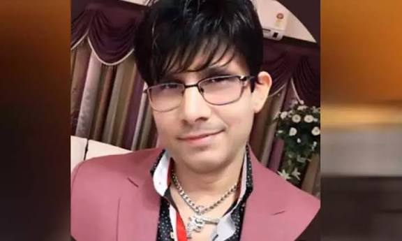 மும்பையில் குடியிருப்பு வளாகத்தில் துப்பாக்கிச் சூடு: பாலிவுட் நடிகர் கைது