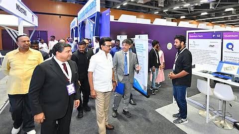 தொழில்நுட்பம் அனைவருக்கும் சமமாக கிடைக்க வேண்டும்: முதல்வர் ஸ்டாலின்