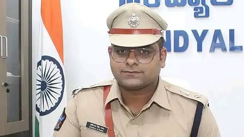 ஆந்திராவில் இருந்து வெளிநாட்டுக்கு வேலைக்கு சென்று சைபர் மோசடி கும்பலில் சிக்கிய 120 பேர் மீட்பு