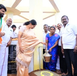 1 லட்சம் லிட்டர் கொள்ளளவு கொண்ட மேல்நிலை நீர்த் தேக்கத் தொட்டி