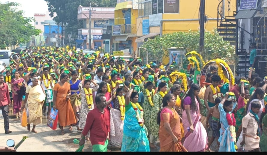 கந்தசுவாமி கோவிலில் பொங்கலை ஒட்டி 1008 பால் குட விழா