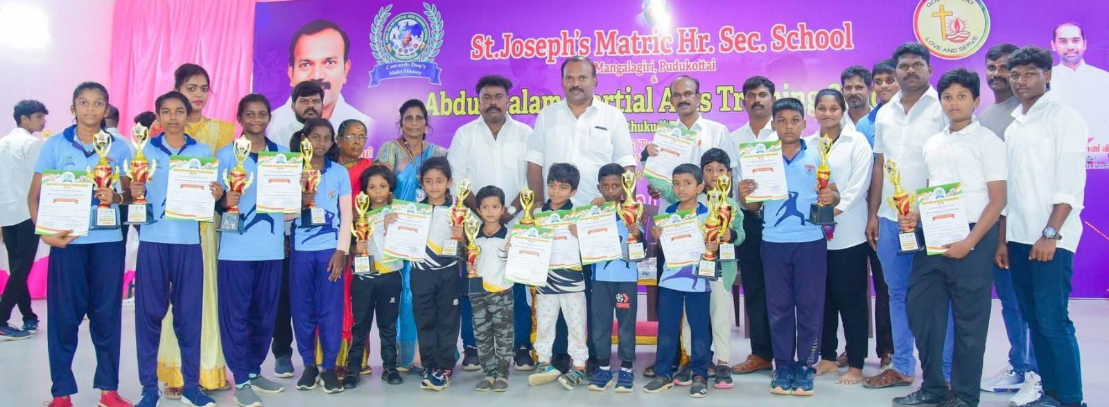 செயின்ட் ஜோசப் மெட்ரிகுலேஷன் பள்ளியில் நடந்த மாநில அளவிலான சிலம்பம் போட்டி