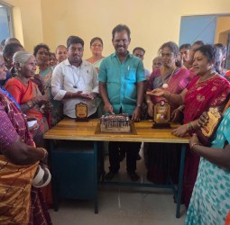 உலக மகளிர் தினத்தை முன்னிட்டு திருப்பத்தூர் மாவட்டம் அம்பலூர் ஊராட்சியில் அனைத்து மகளிர் கூட்டமைப்பு ...